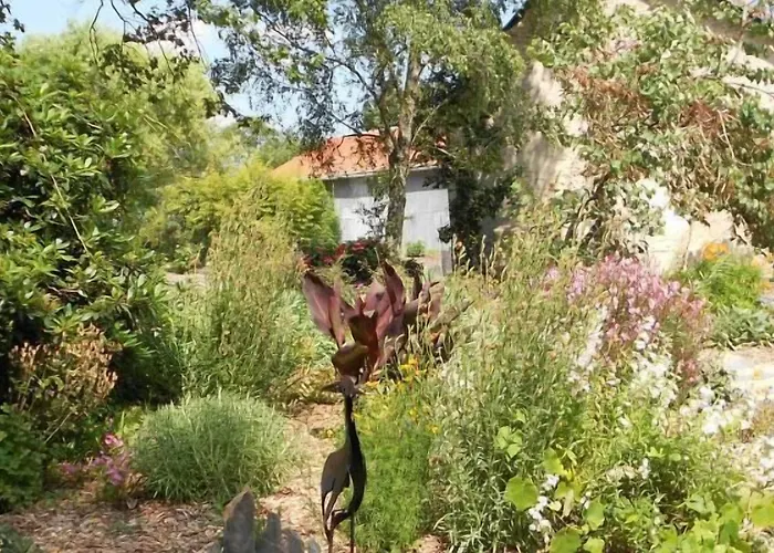 Le Chene Blanc 住宿加早餐酒店 Plessé