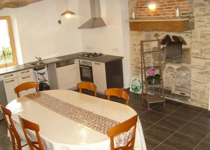 Le Chene Blanc 住宿加早餐酒店 3*